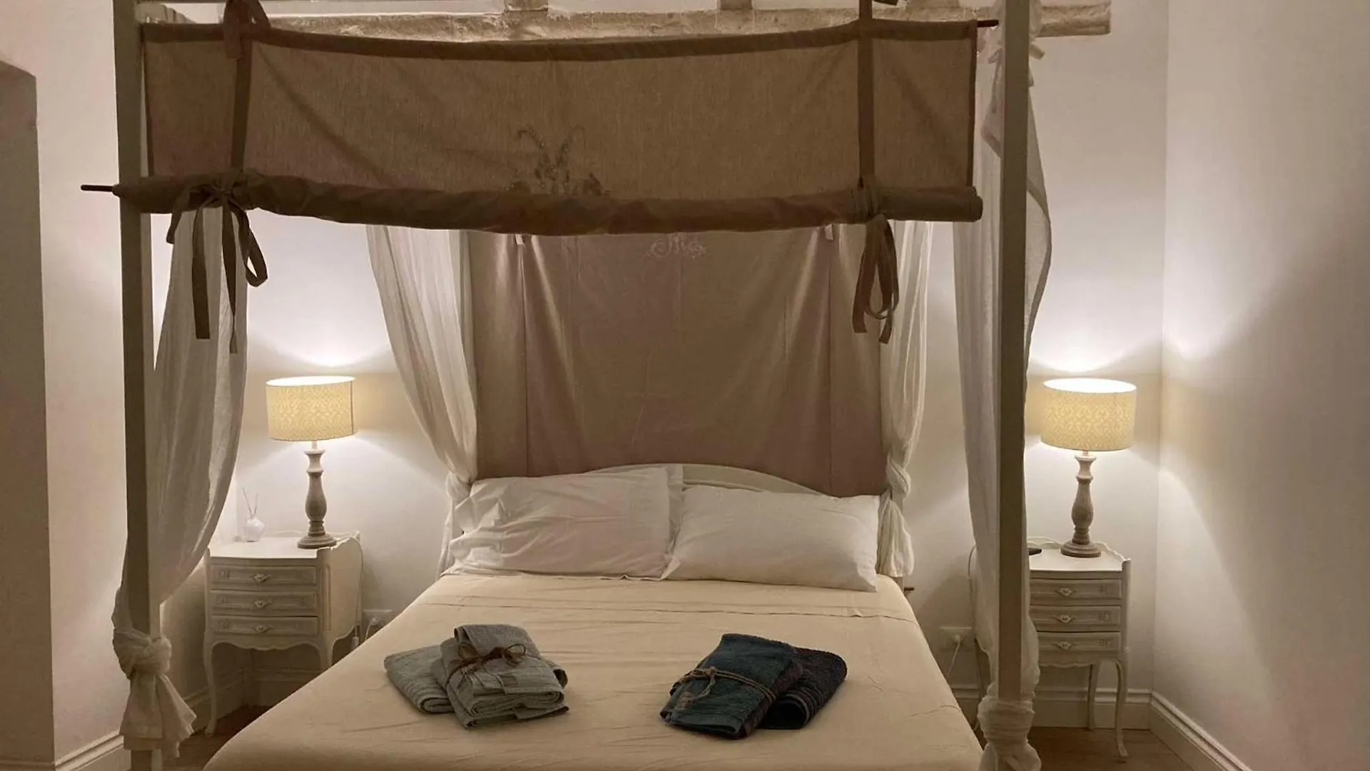 **  Palazzo Siena De Facendis Bed & Breakfast Bitonto Italy